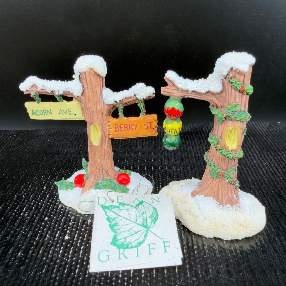 Charming Tails Dean Griff Silvestri Street Light Sign Accesso Winter Set New Box